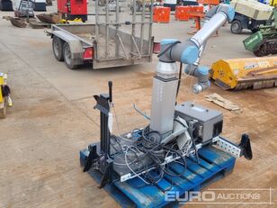 промышленный робот Universal Robots UR10e Arm