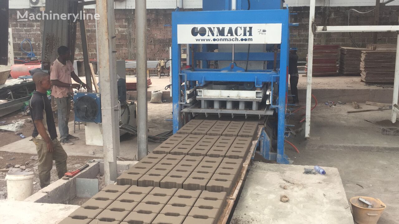 nauja betoninių blokų gamybos įranga Conmach BlockKing-25FSS Concrete Block Making Machine-10.000 units/shift