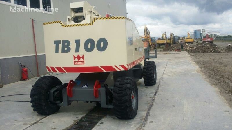 teleskopinis keltuvas Terex TB100